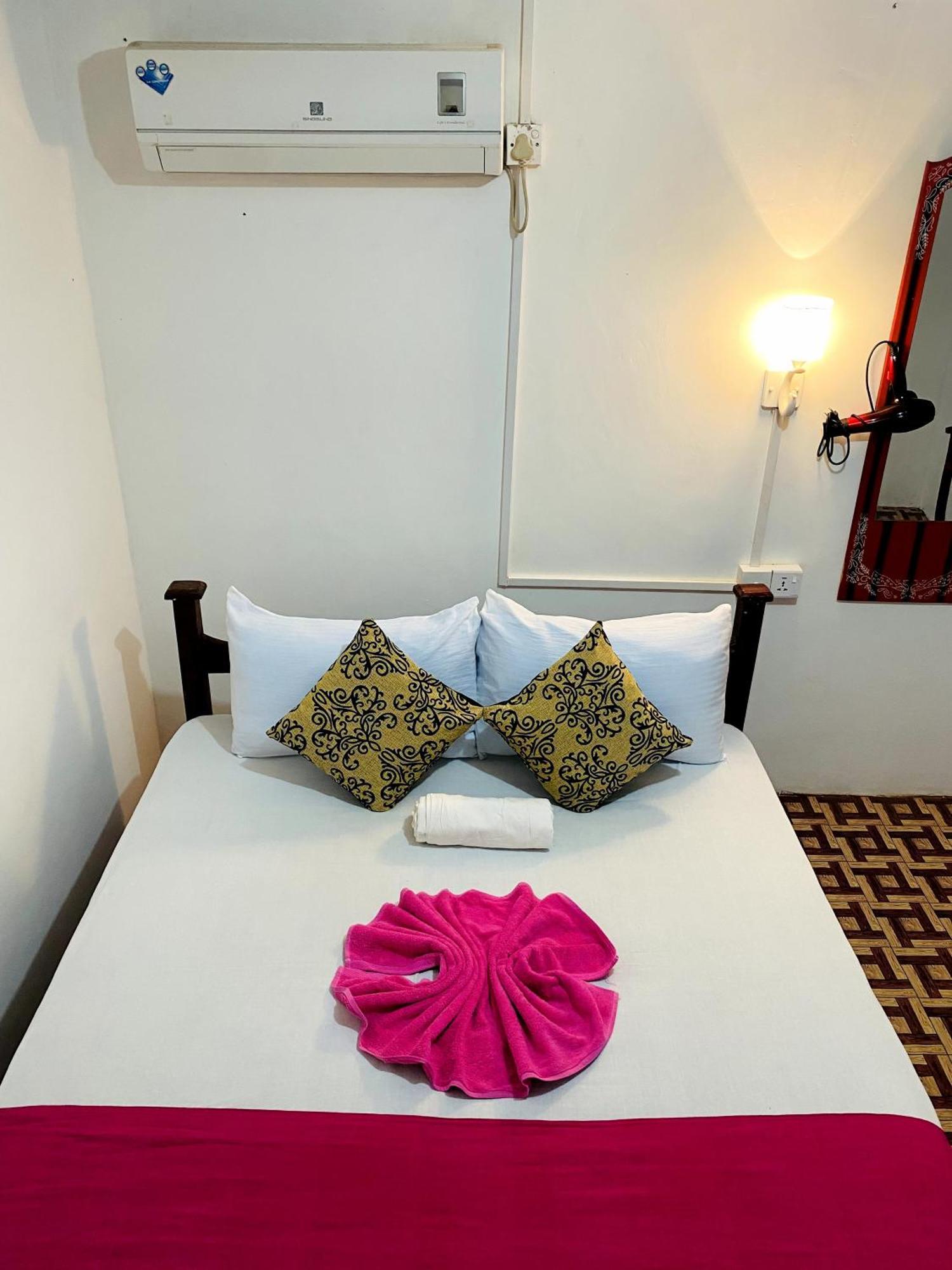 Sigiri Lakshan Home Stay Sigiriya Exterior foto